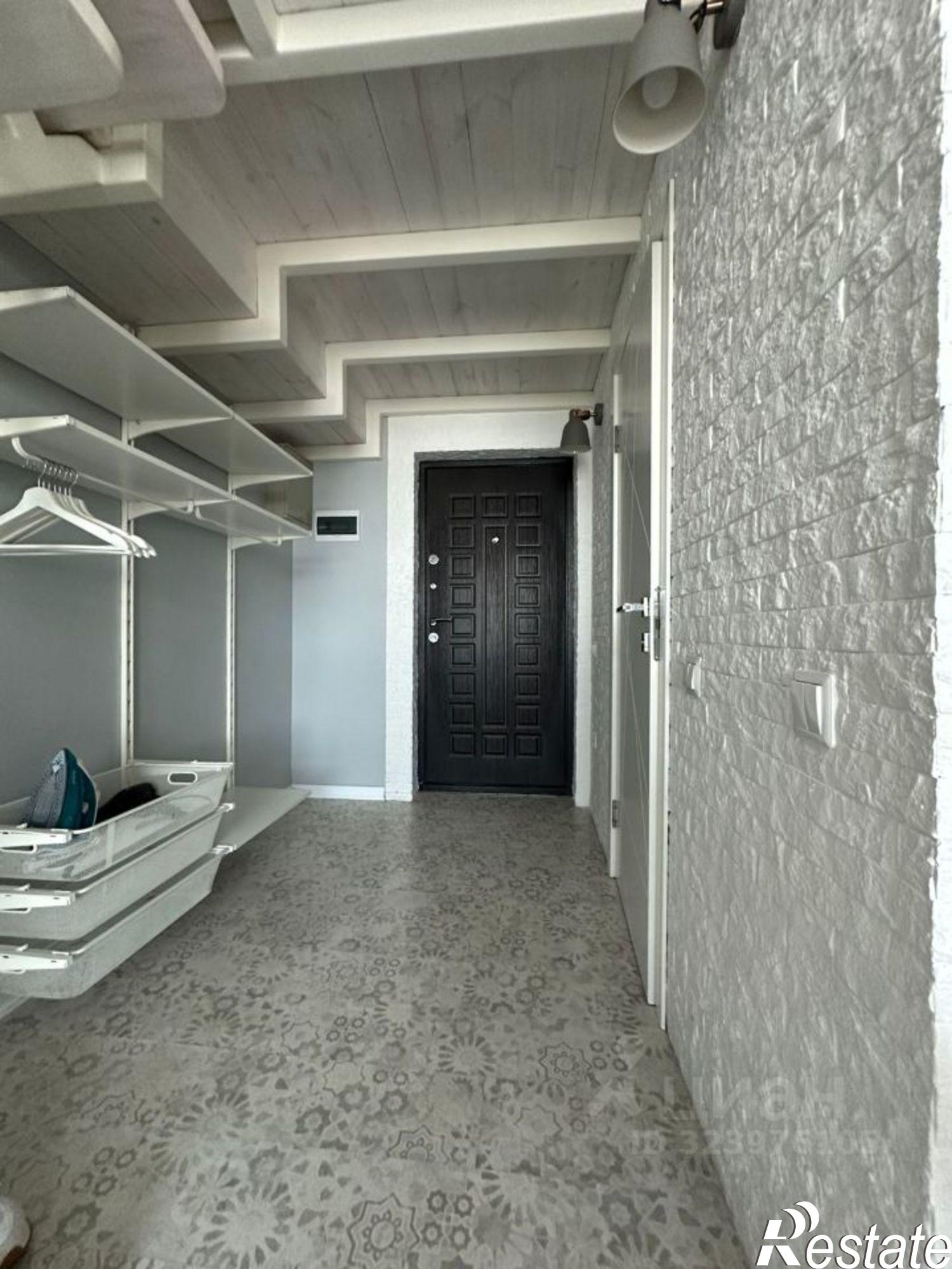 Купить квартиру за 11 900 000 рублей на Хостинский пер, 18