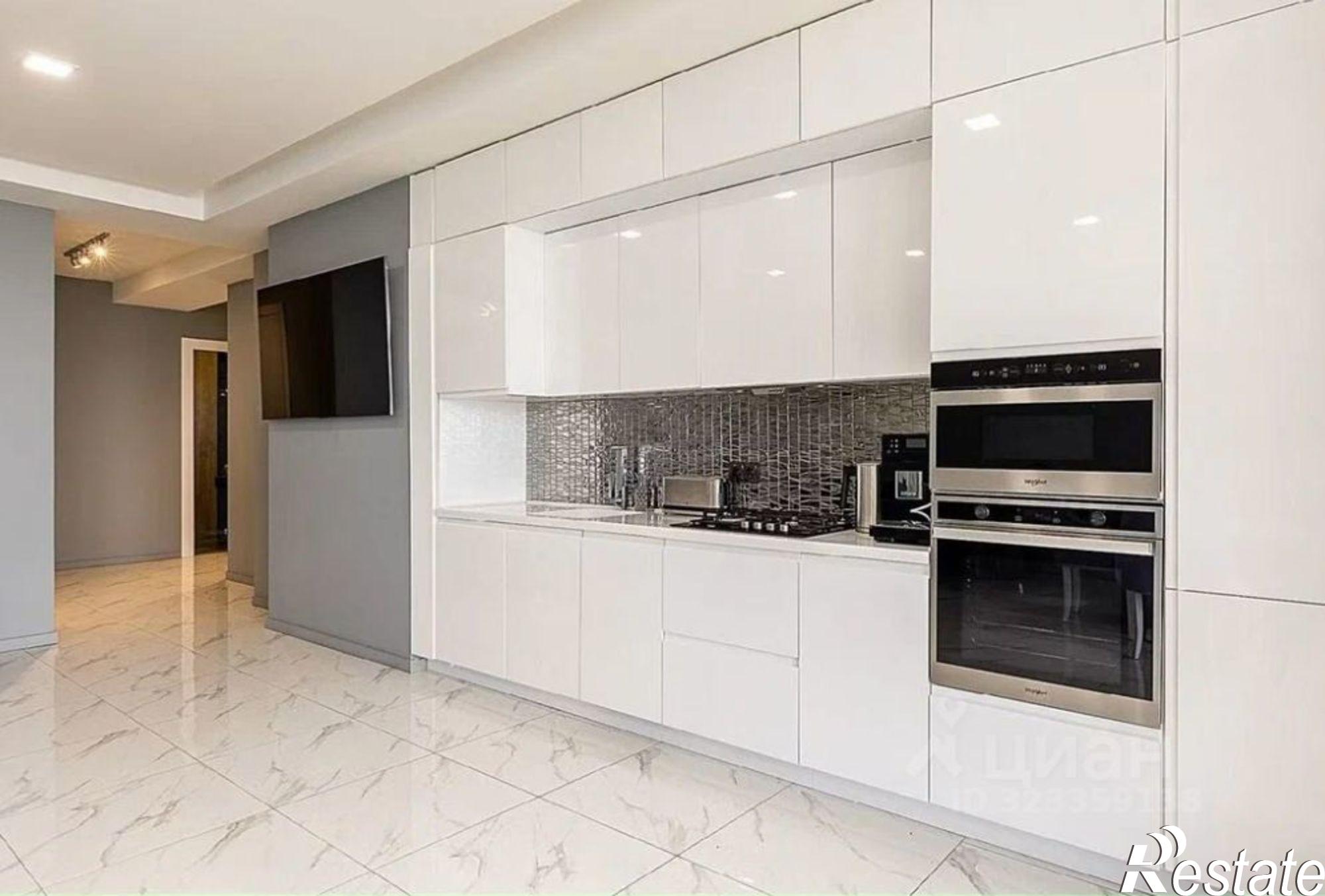 Купить квартиру за 20 000 000 рублей на ул Прозрачная, 35 7