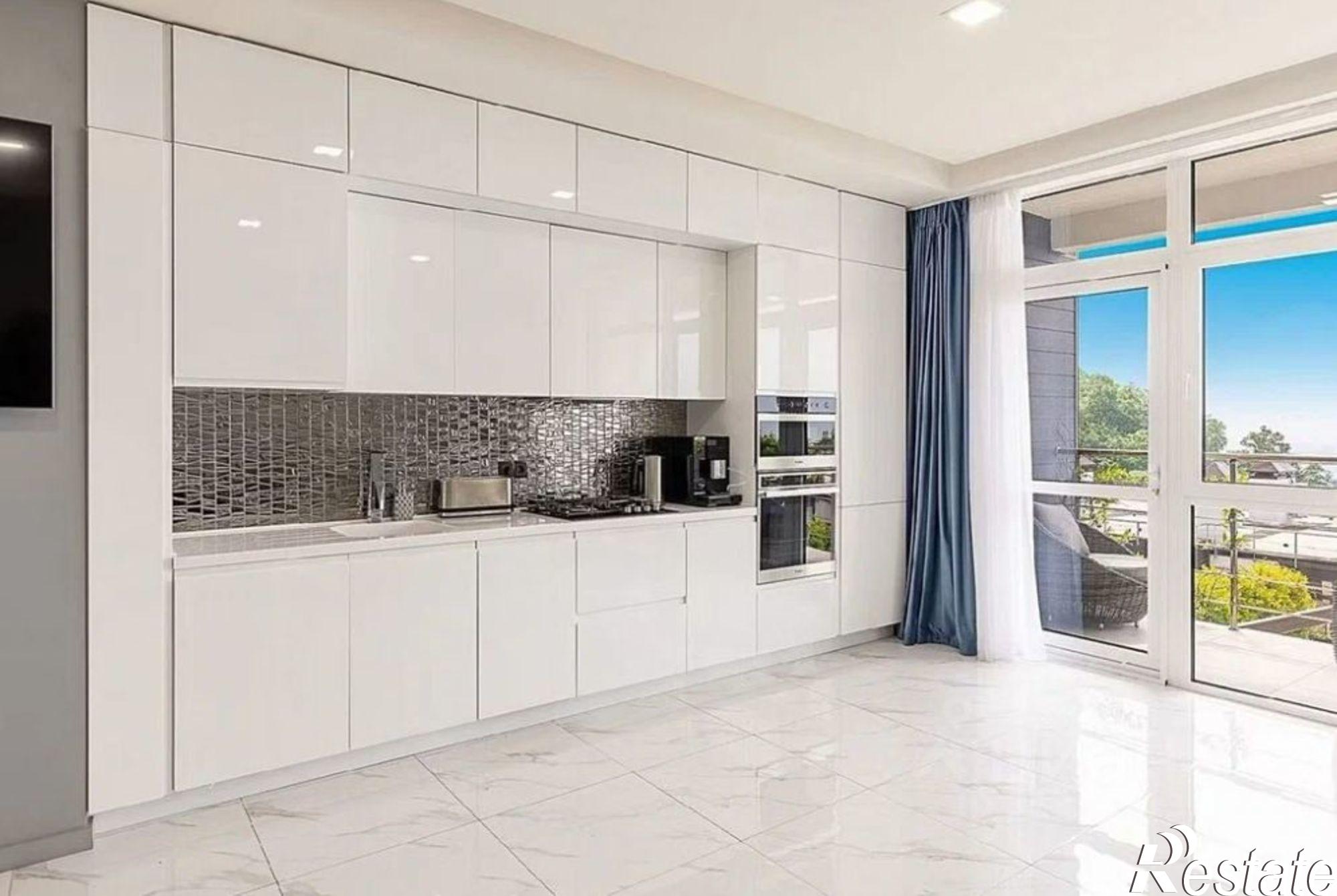 Купить квартиру за 20 000 000 рублей на ул Прозрачная, 35 7