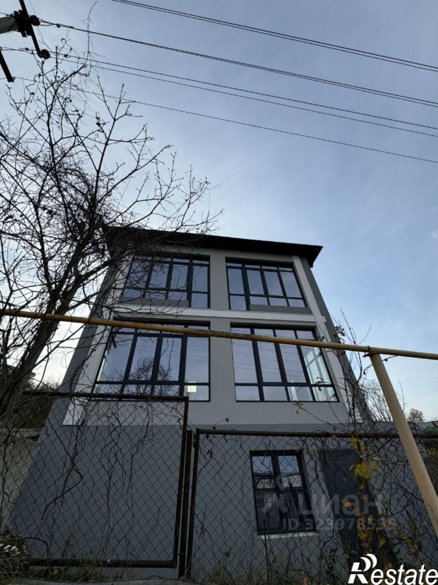 Купить дачу, дом, коттедж за 22 500 000 рублей на ул Батумское шоссе, 181/1