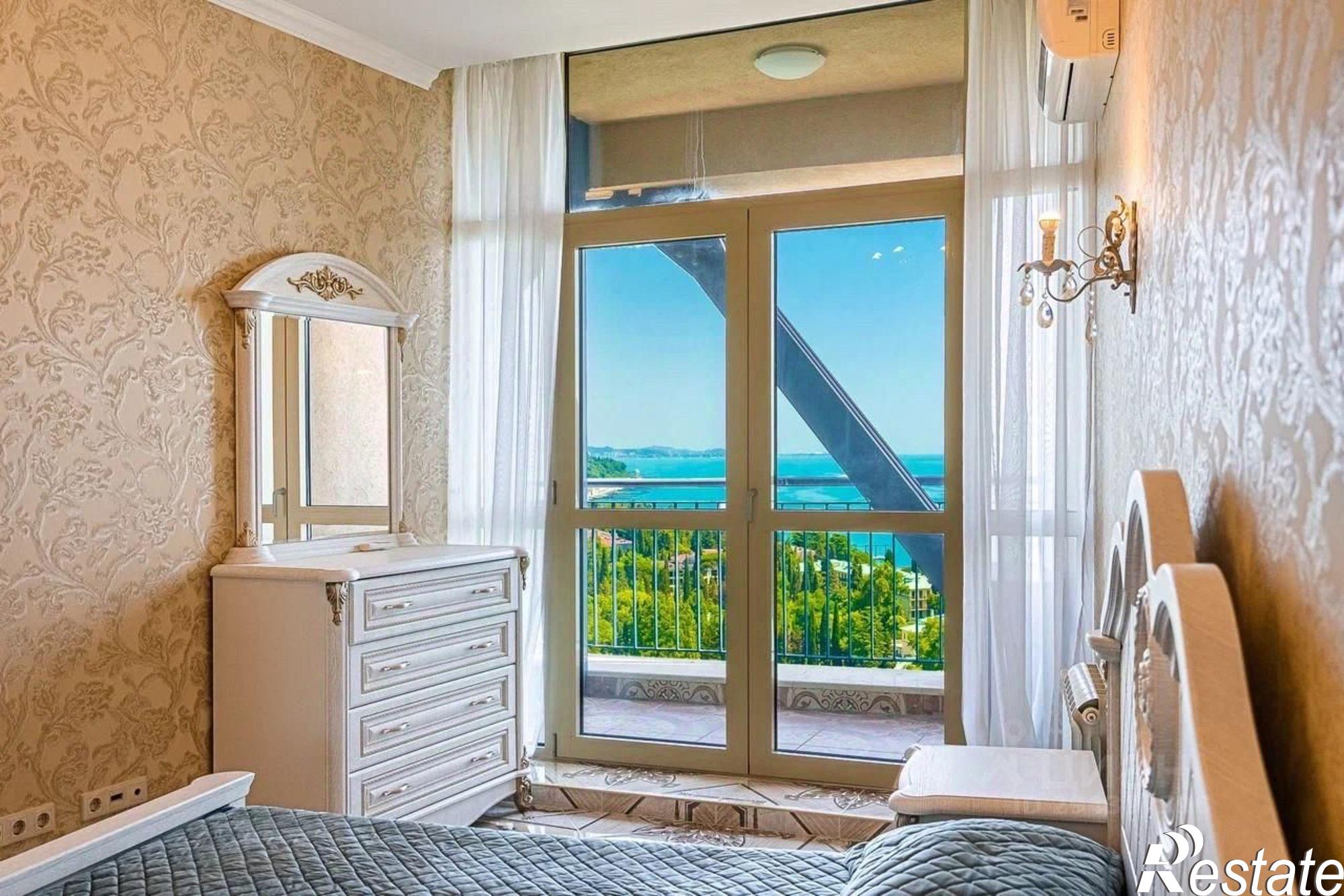 Сдать квартиру за 180 000 рублей на пр-кт Пушкина, 6