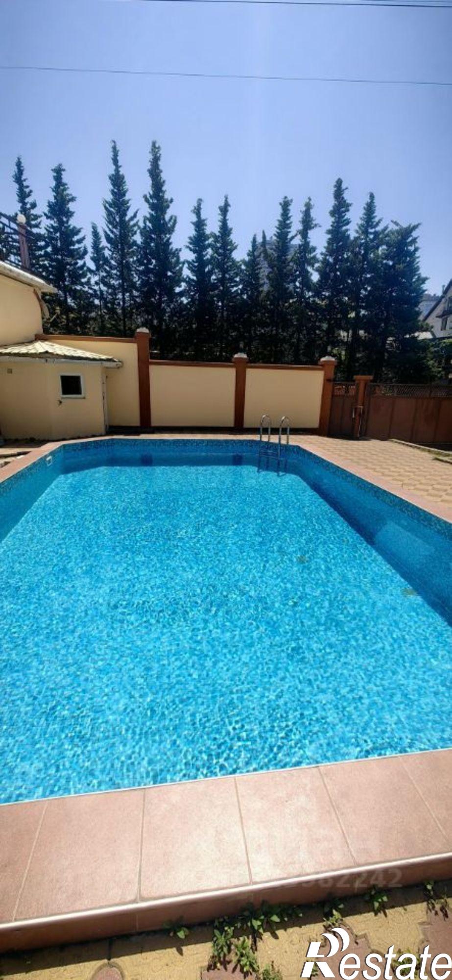 Купить квартиру за 20 000 000 рублей на пер Рахманинова, 39/1