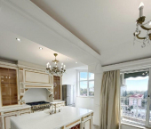 3-комн, 146кв м, этаж 8/9 ул Роз, 32А