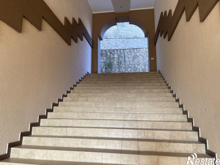 3-комн квартира ул Целинная, 12Б,  д. 12Б