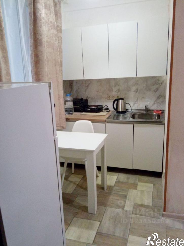 2-комн квартира улица Верхняя Лысая Гора, 10/8,  д. 10/8