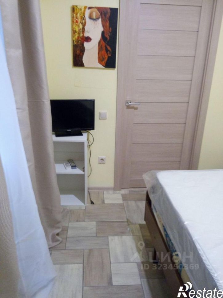 2-комн квартира улица Верхняя Лысая Гора, 10/8,  д. 10/8