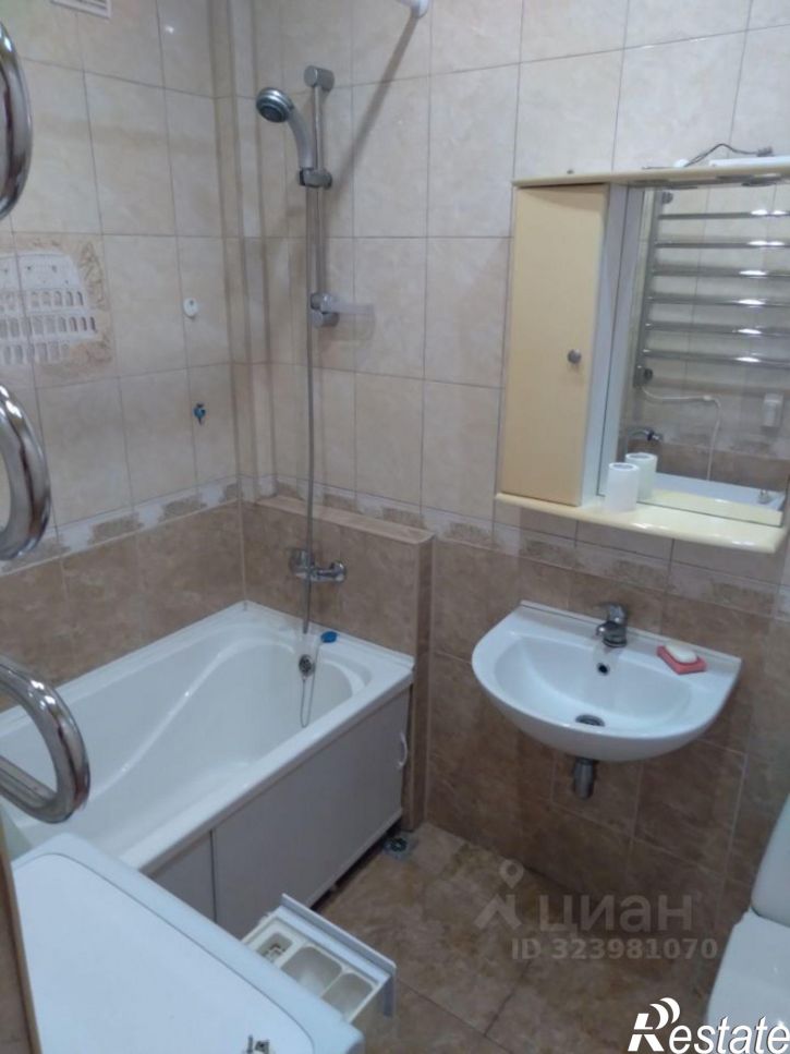 1-комн квартира ул Глазунова, 8а,  д. 8а