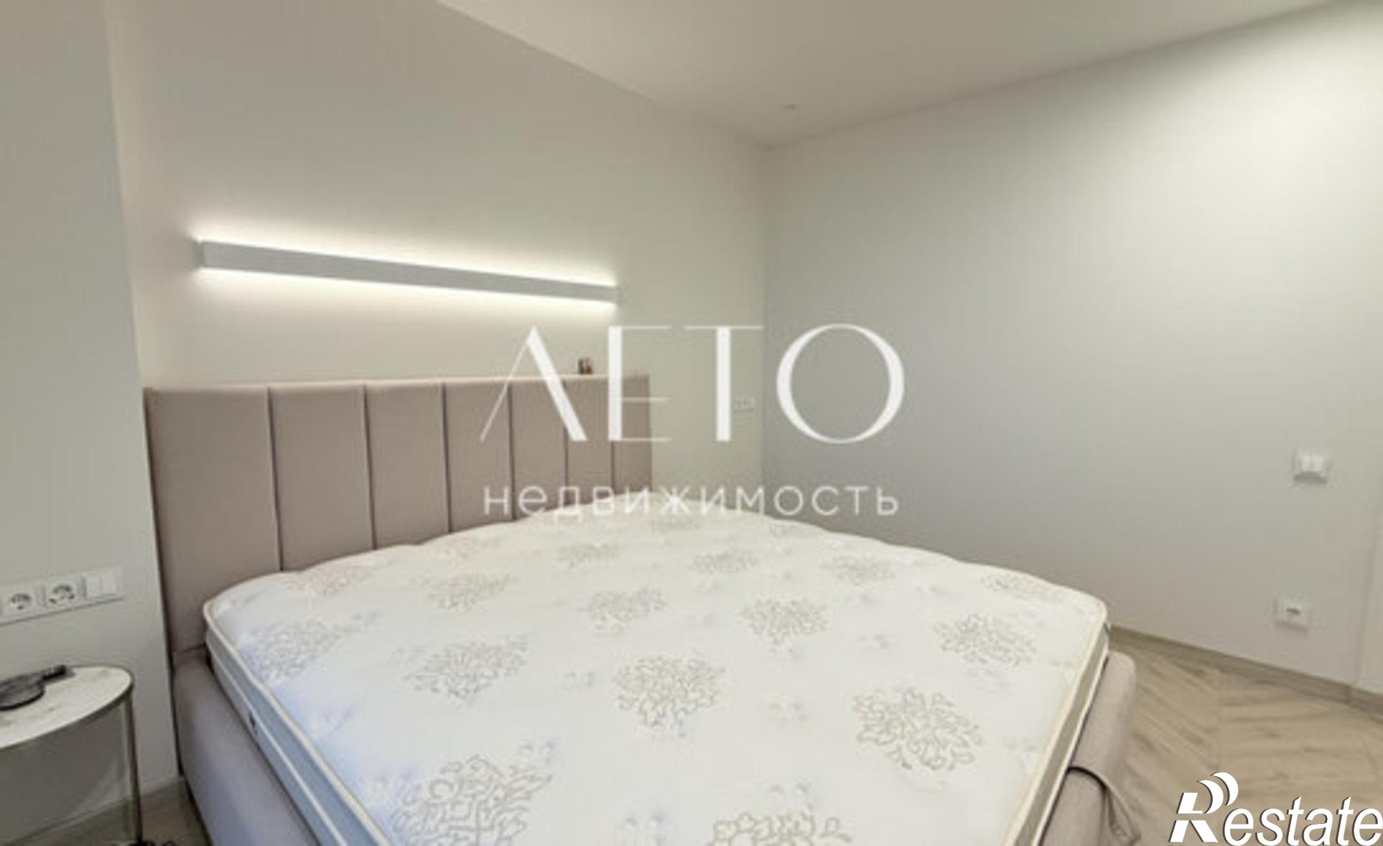 Купить квартиру за 52 000 000 рублей на улица Роз, 36