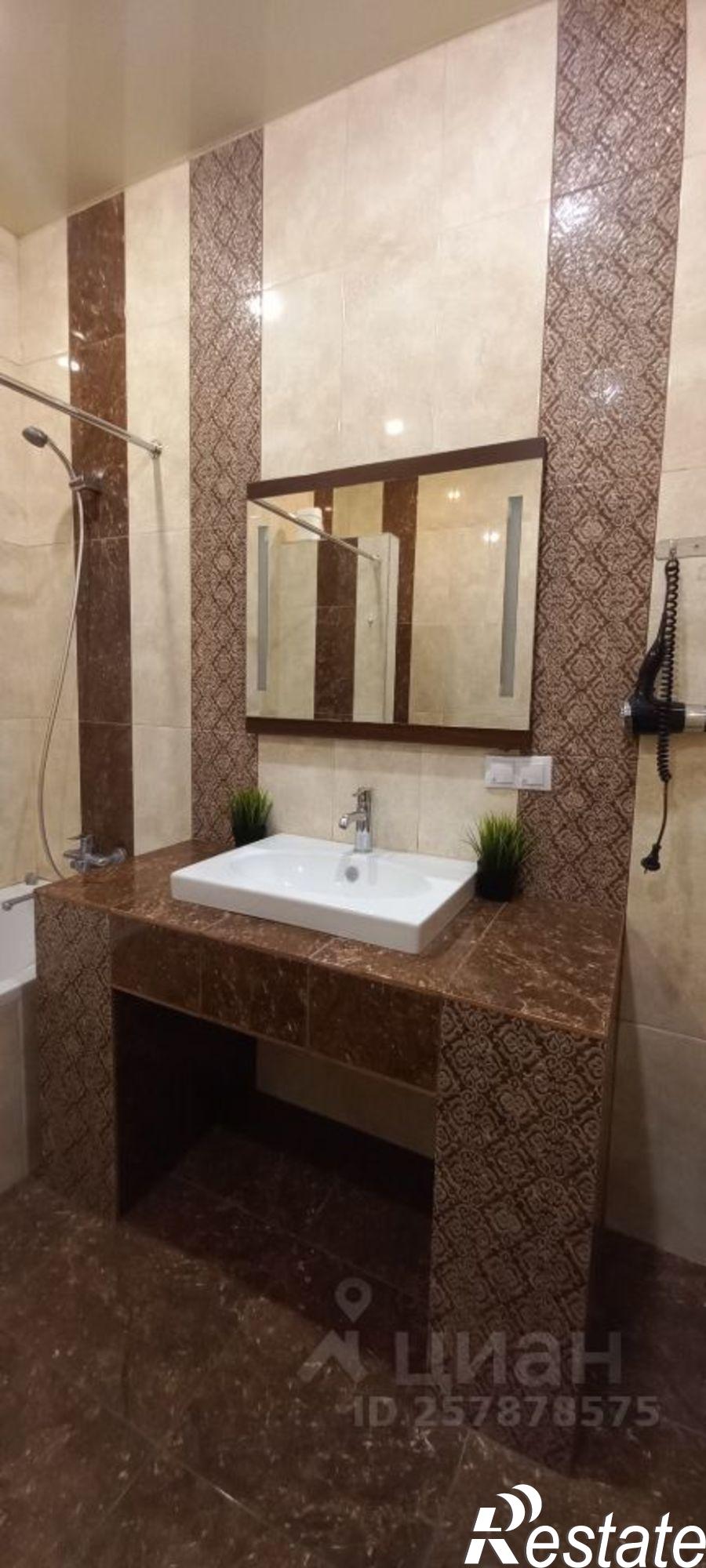 Сдать дачу, дом, коттедж за 80 000 рублей на улица Мира, 185