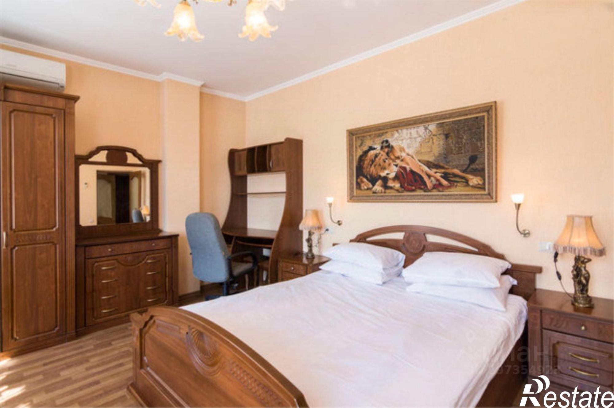 Сдать квартиру за 35 000 рублей на Джигитская улица, 1/2