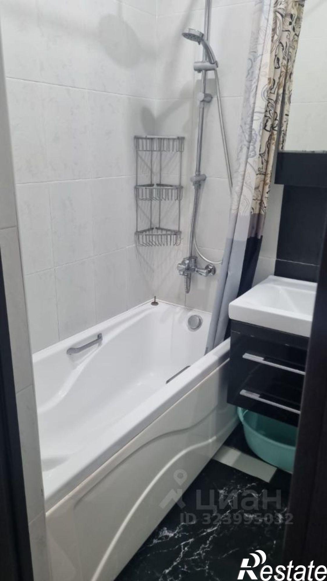 Сдать квартиру за 60 000 рублей на Альпийская улица, 82