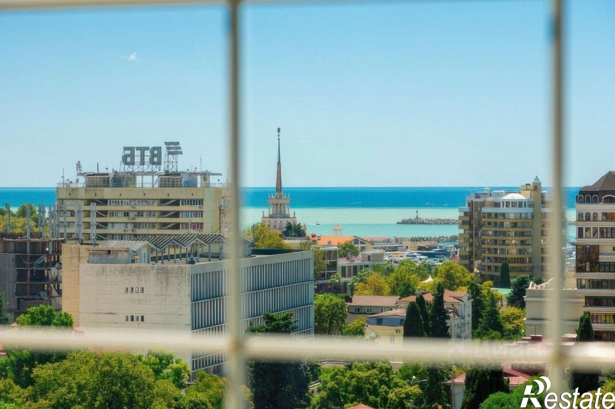 Купить квартиру за 22 000 000 рублей на ул Роз, 32А