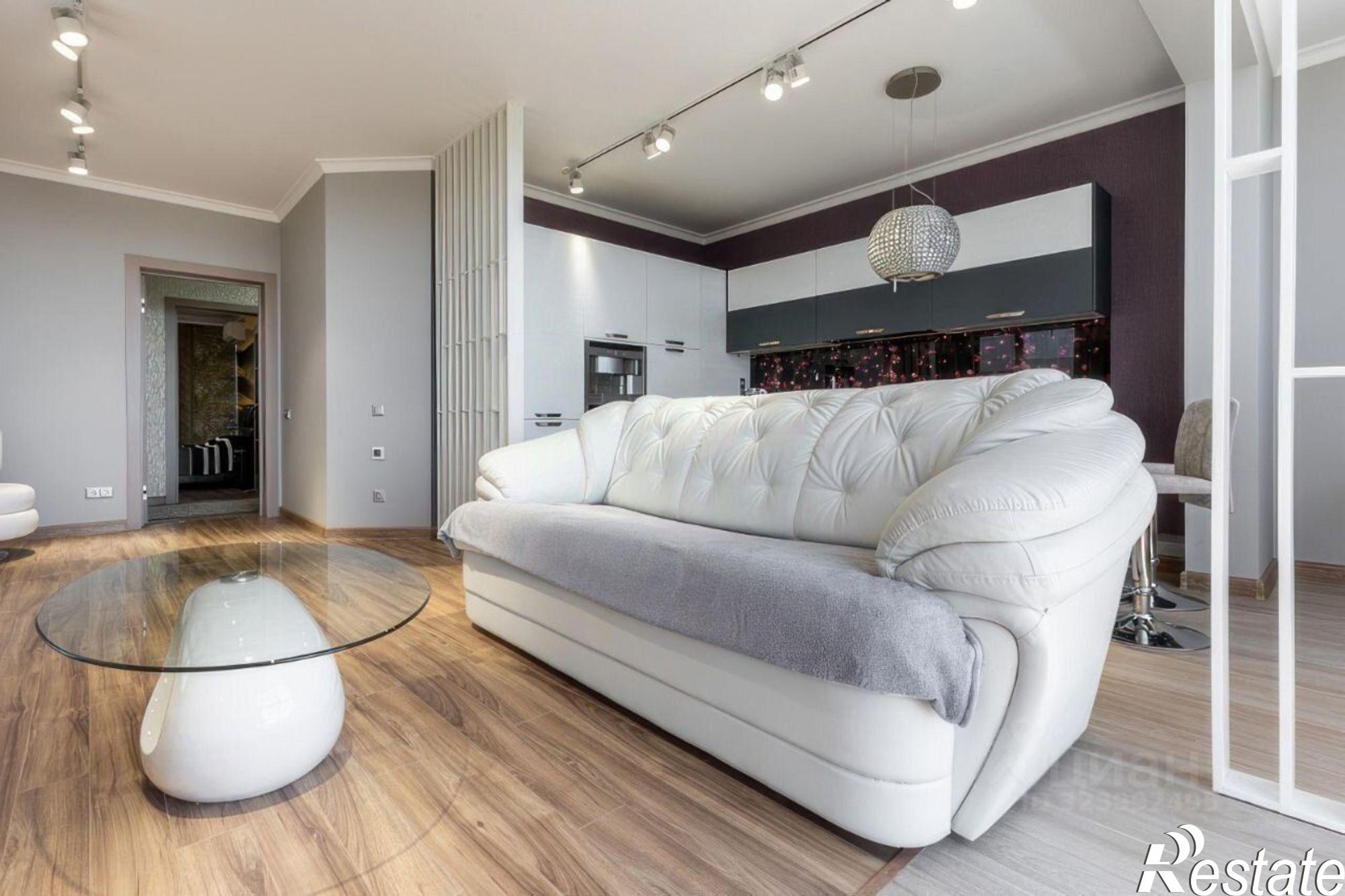 Купить квартиру за 22 000 000 рублей на ул Роз, 32А