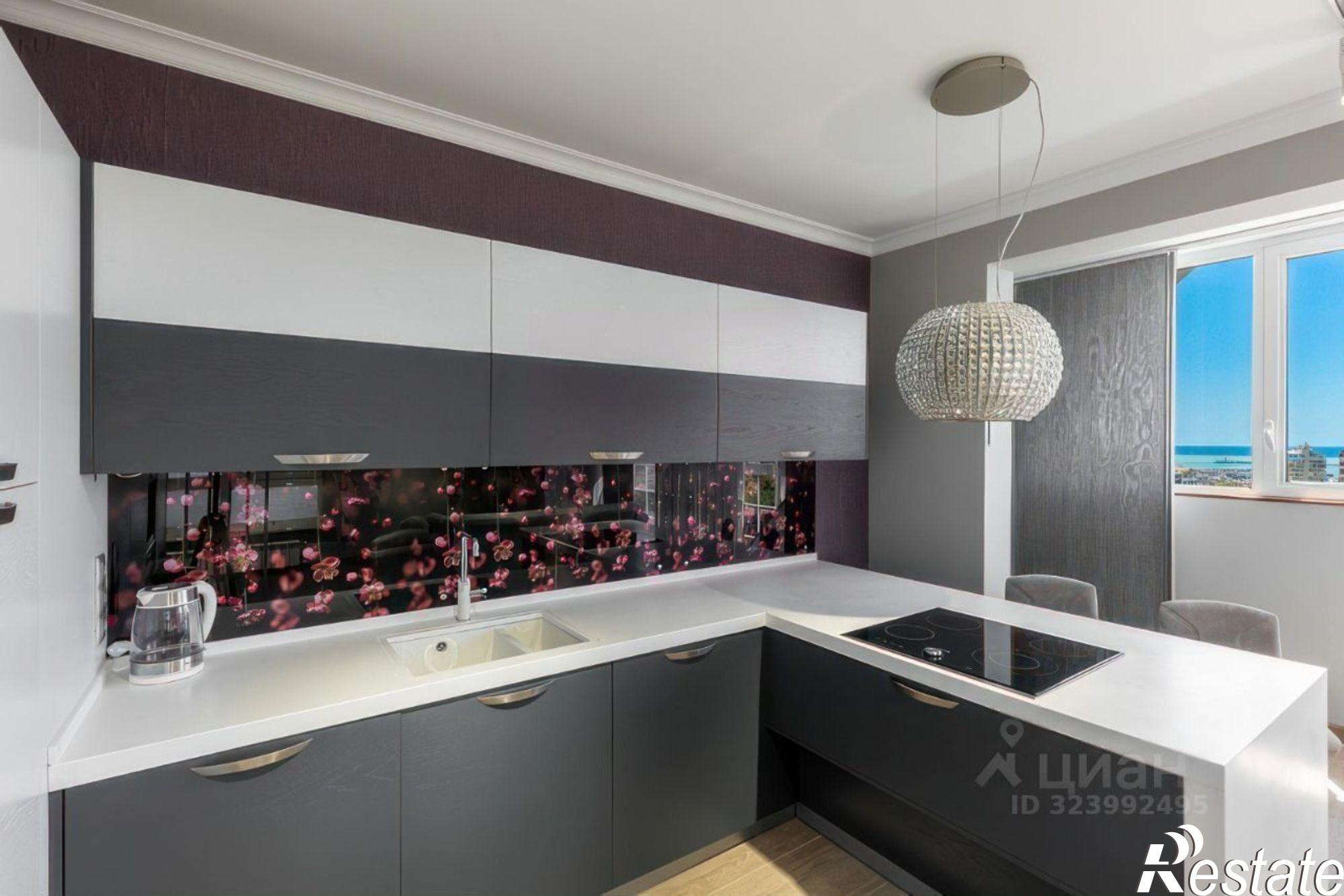 Купить квартиру за 22 000 000 рублей на ул Роз, 32А