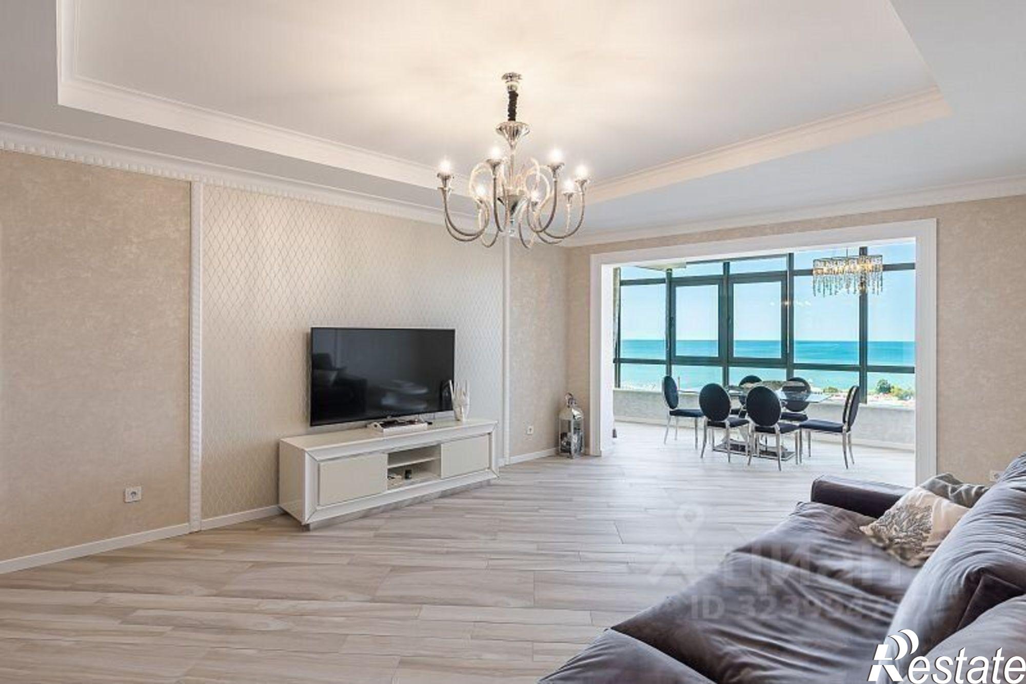 Купить квартиру за 35 000 000 рублей на ул Войкова, 21