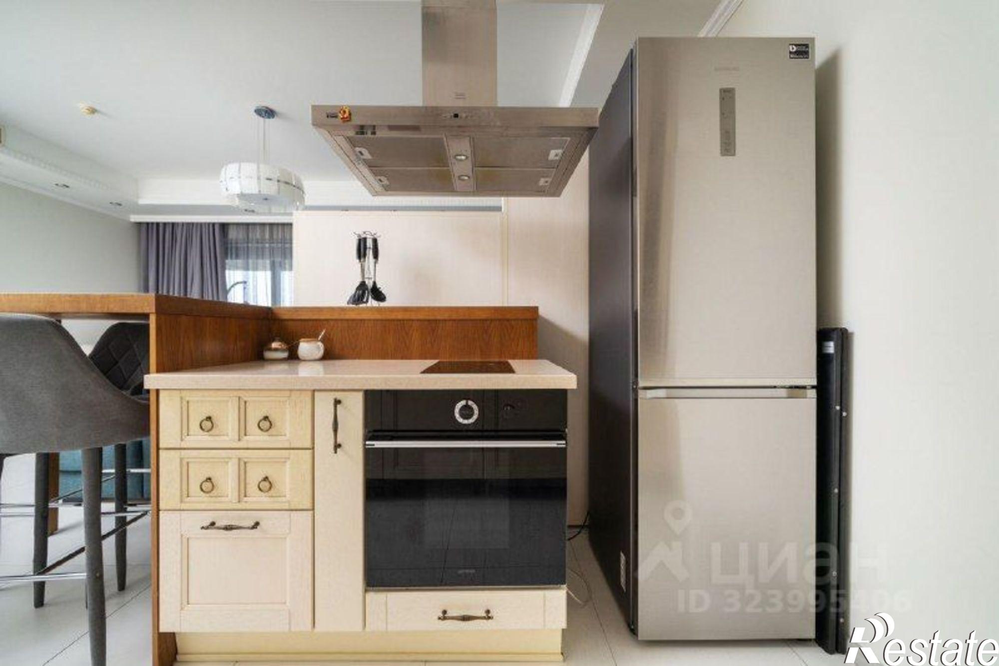 Купить квартиру за 18 000 000 рублей на Курортный пр-кт, 92/5