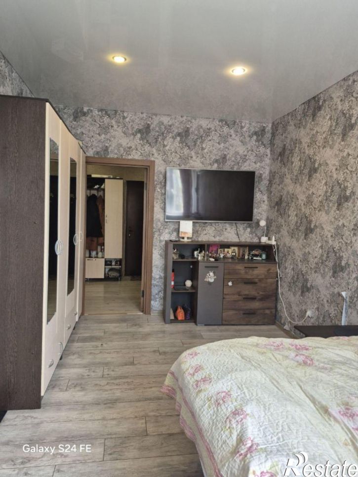 2-комн квартира улица Малышева, 11,  д. 11