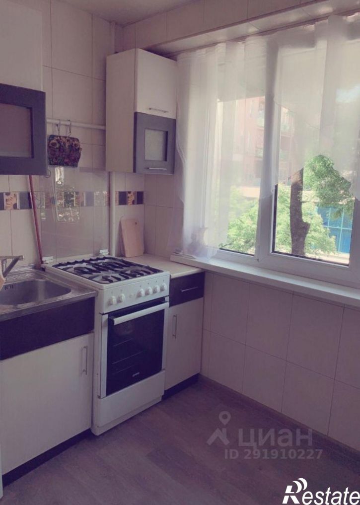 3-комн квартира ул Роз, 82,  д. 82