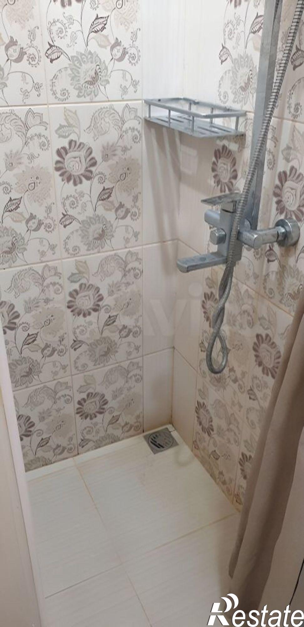 Сдать квартиру за 38 000 рублей на ул Роз, 23