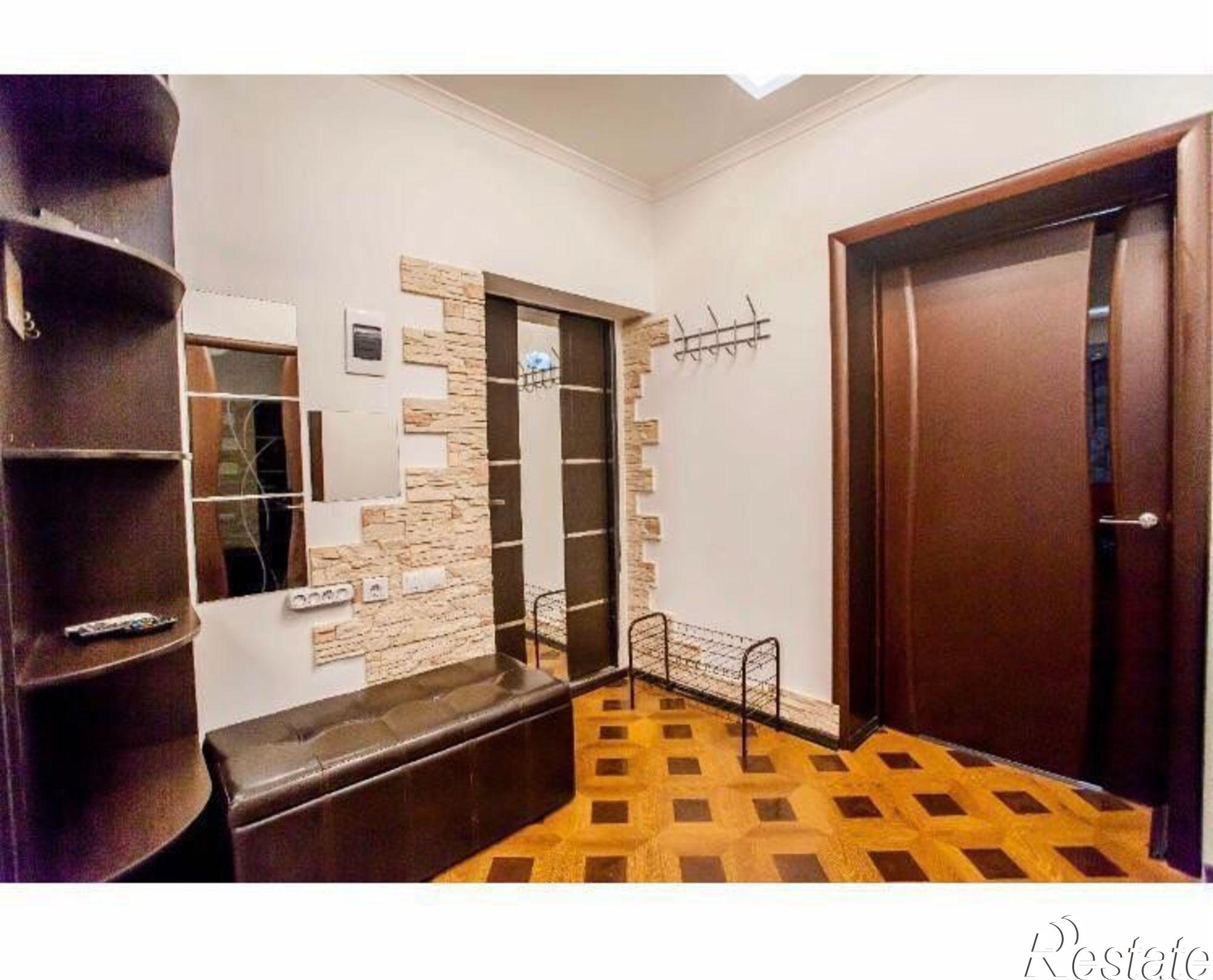 Сдать квартиру за 80 000 рублей на Апрельская улица, 23