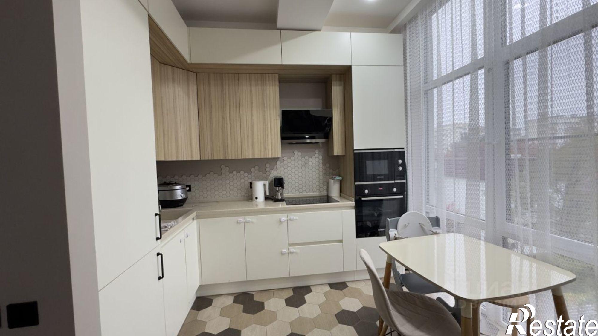 Купить квартиру за 24 000 000 рублей на улица Павлика Морозова, 24