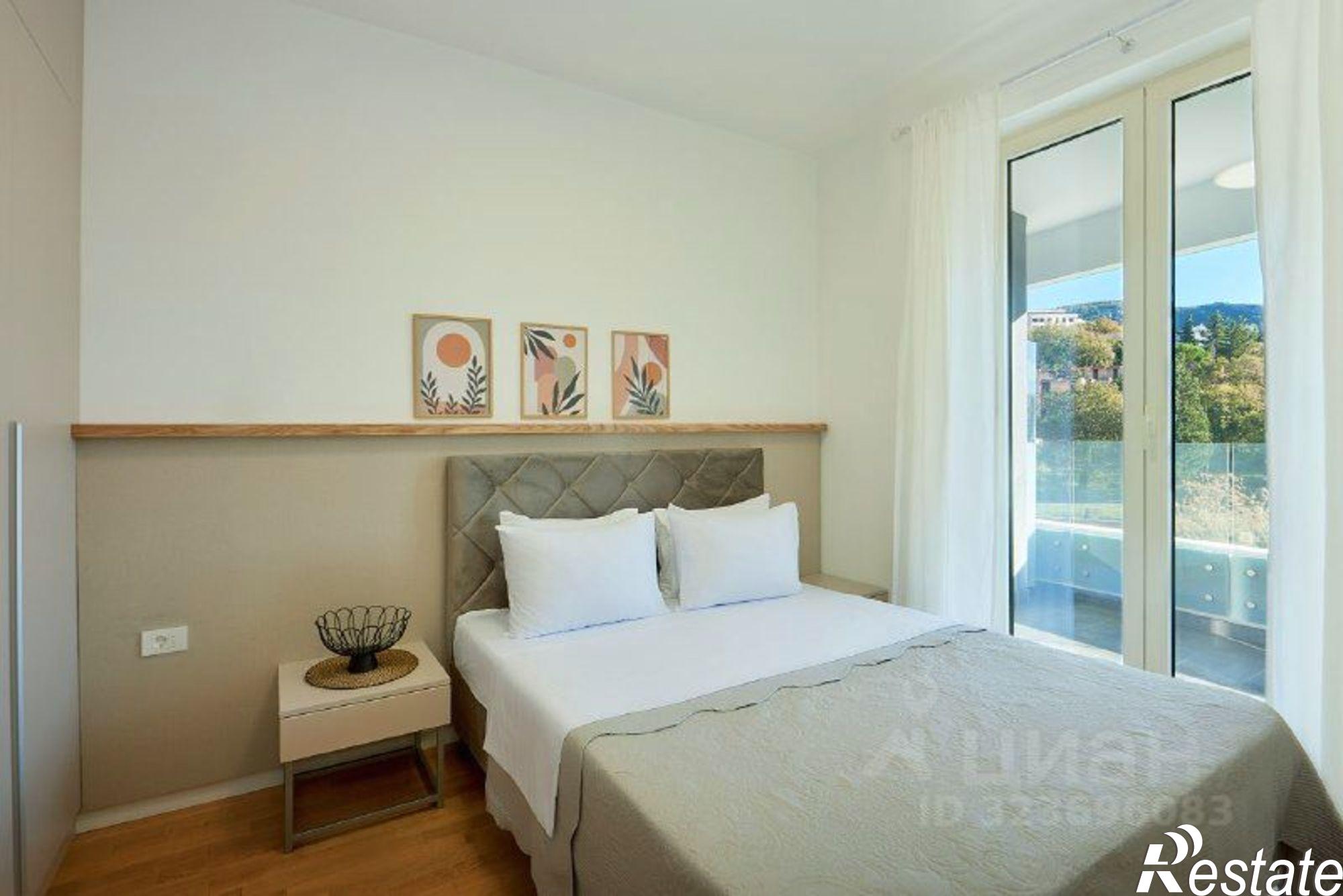 Купить квартиру за 29 000 000 рублей на Курортный проспект, 105