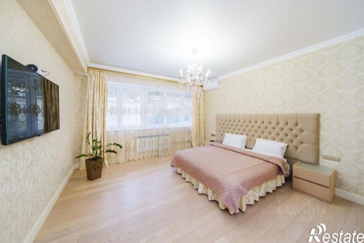 6-комн квартира ул Бытха, 2/5,  д. 2/5