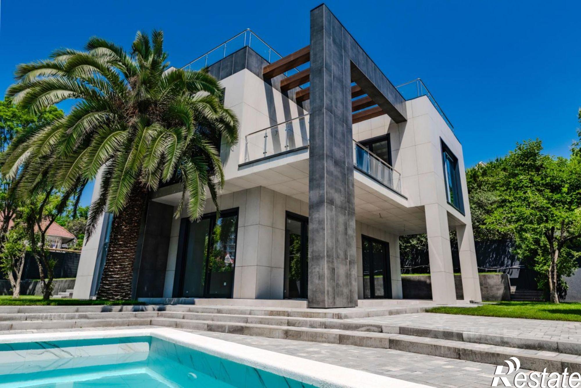 Купить дачу, дом, коттедж за 231 000 000 рублей на Волжская улица, 11