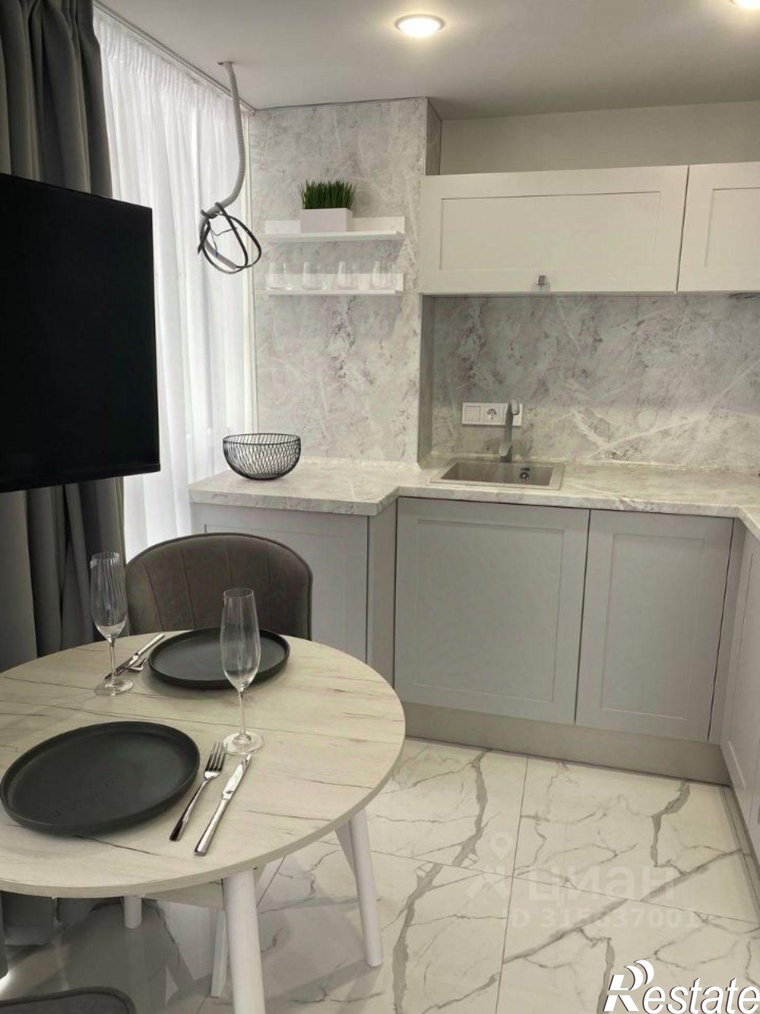 Купить квартиру за 14 000 000 рублей на ул Навагинская, 11