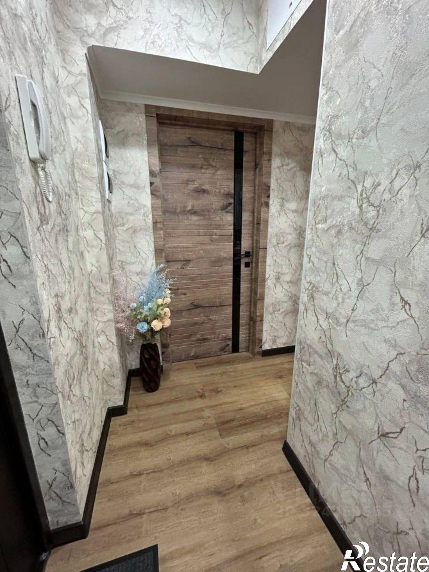 Сдать квартиру за 65 000 рублей на улица Воровского, 53