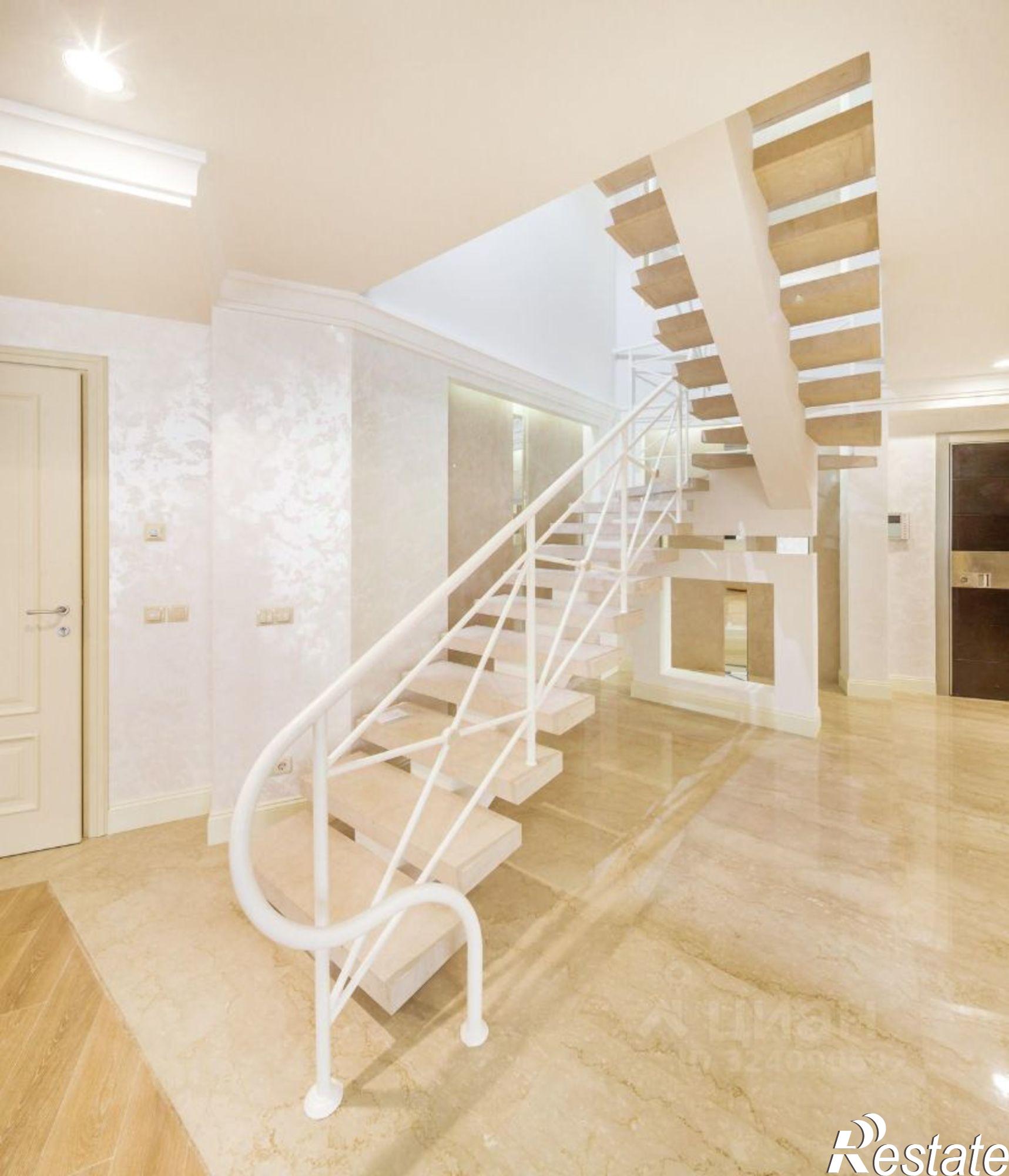 Купить квартиру за 40 000 000 рублей на Морской переулок, 1/1