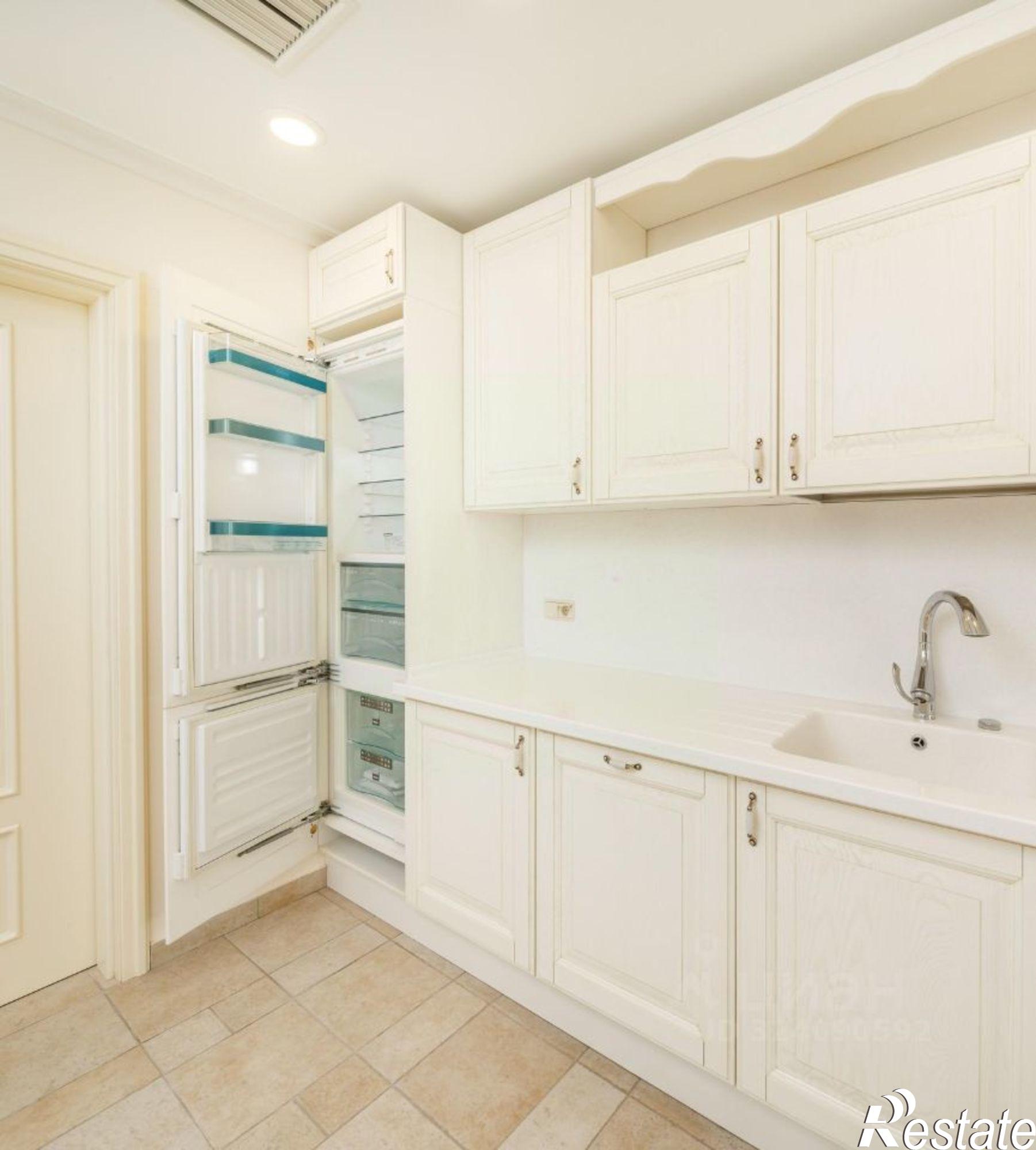 Купить квартиру за 40 000 000 рублей на Морской переулок, 1/1