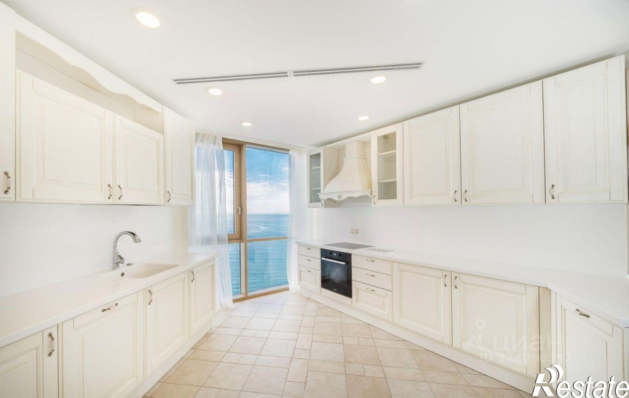 Купить квартиру за 40 000 000 рублей на Морской переулок, 1/1