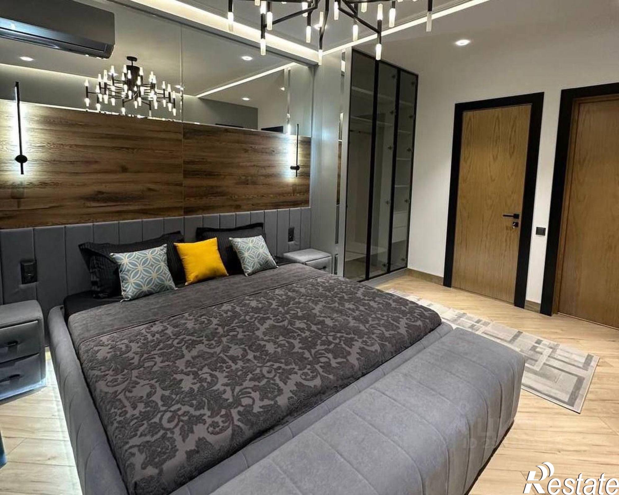 Купить квартиру за 18 000 000 рублей на проспект Пушкина, 14