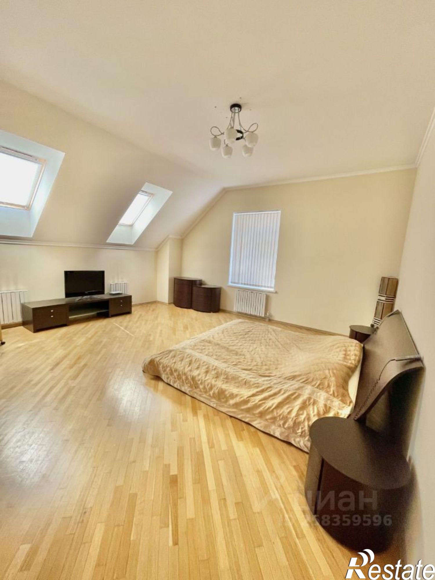 Сдать квартиру за 75 000 рублей на переулок Рахманинова, 23/1