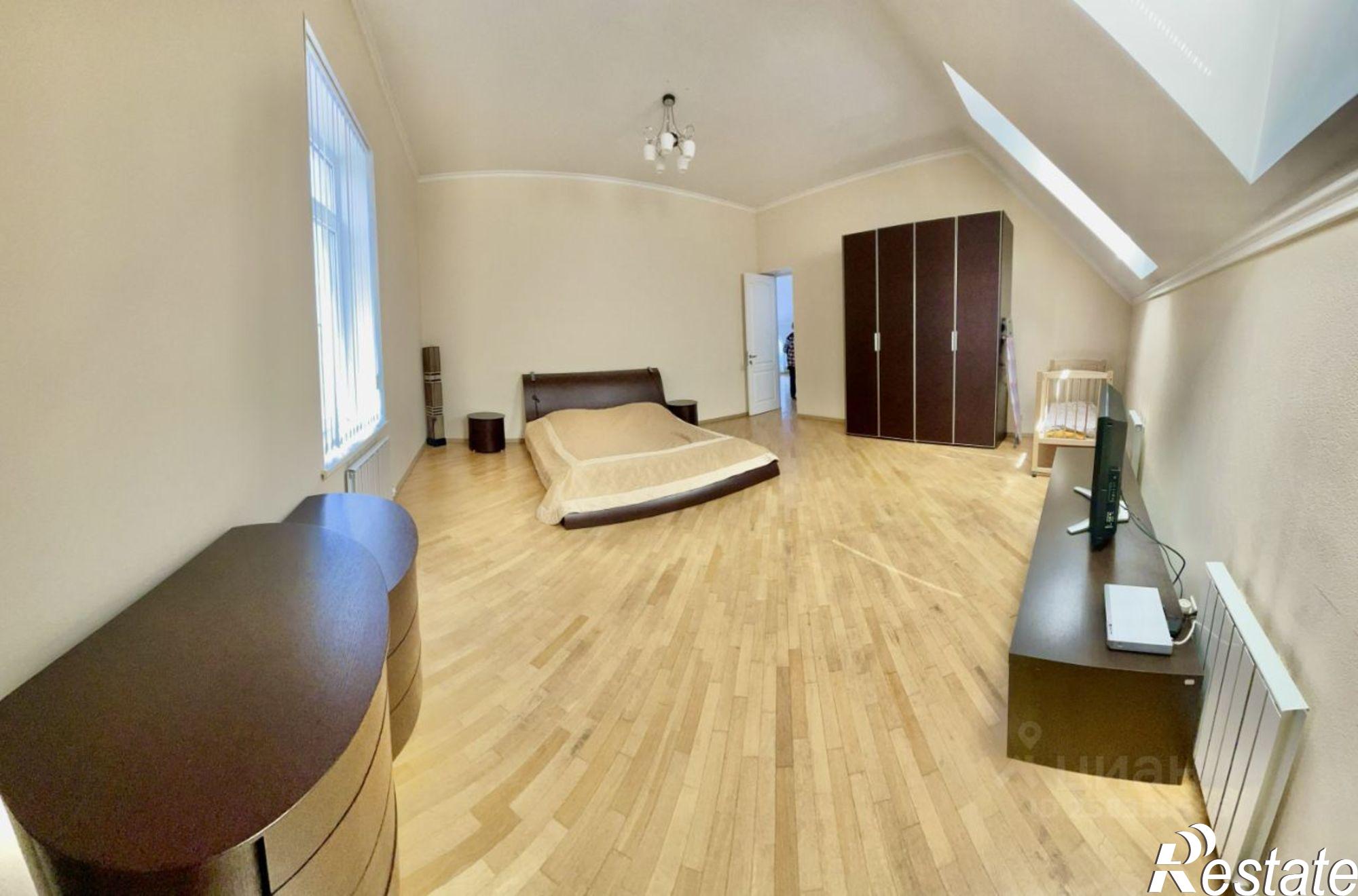 Сдать квартиру за 75 000 рублей на переулок Рахманинова, 23/1