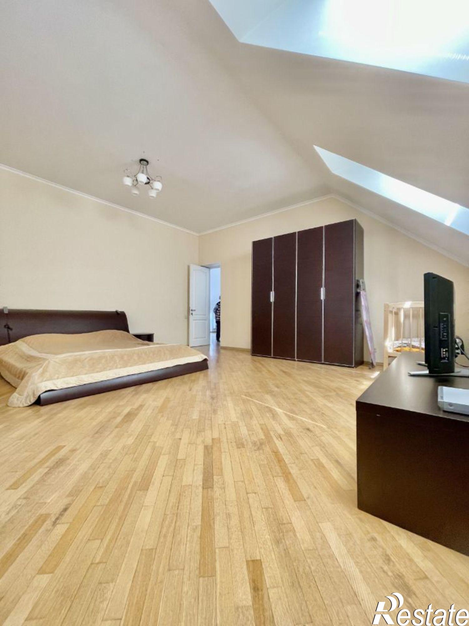 Сдать квартиру за 75 000 рублей на переулок Рахманинова, 23/1