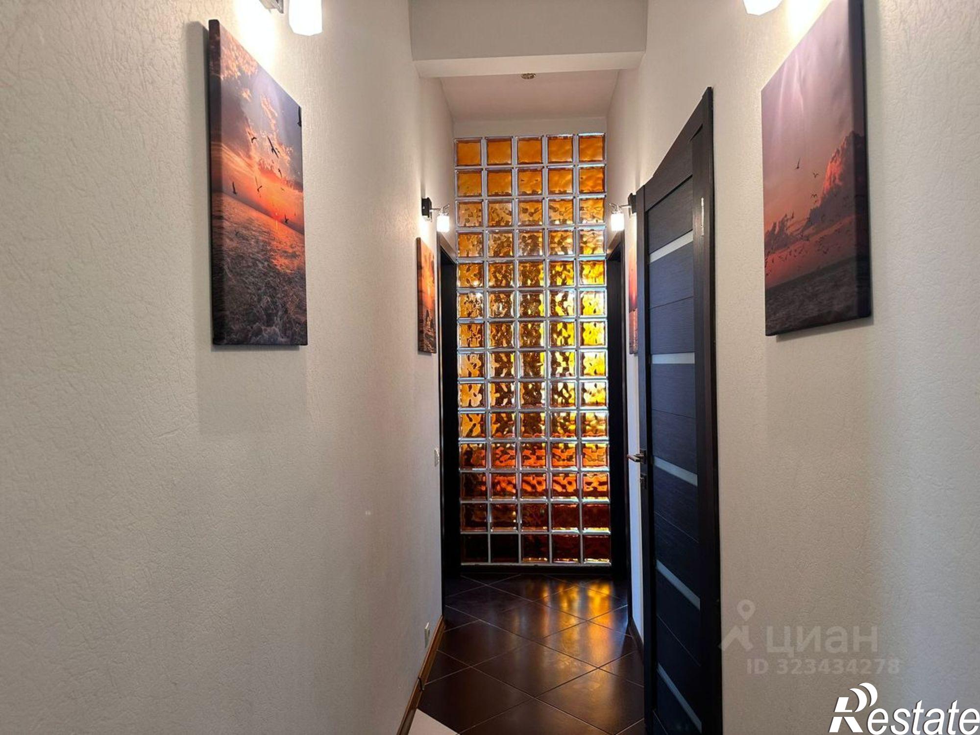 Сдать квартиру за 100 000 рублей на Невская улица, 18