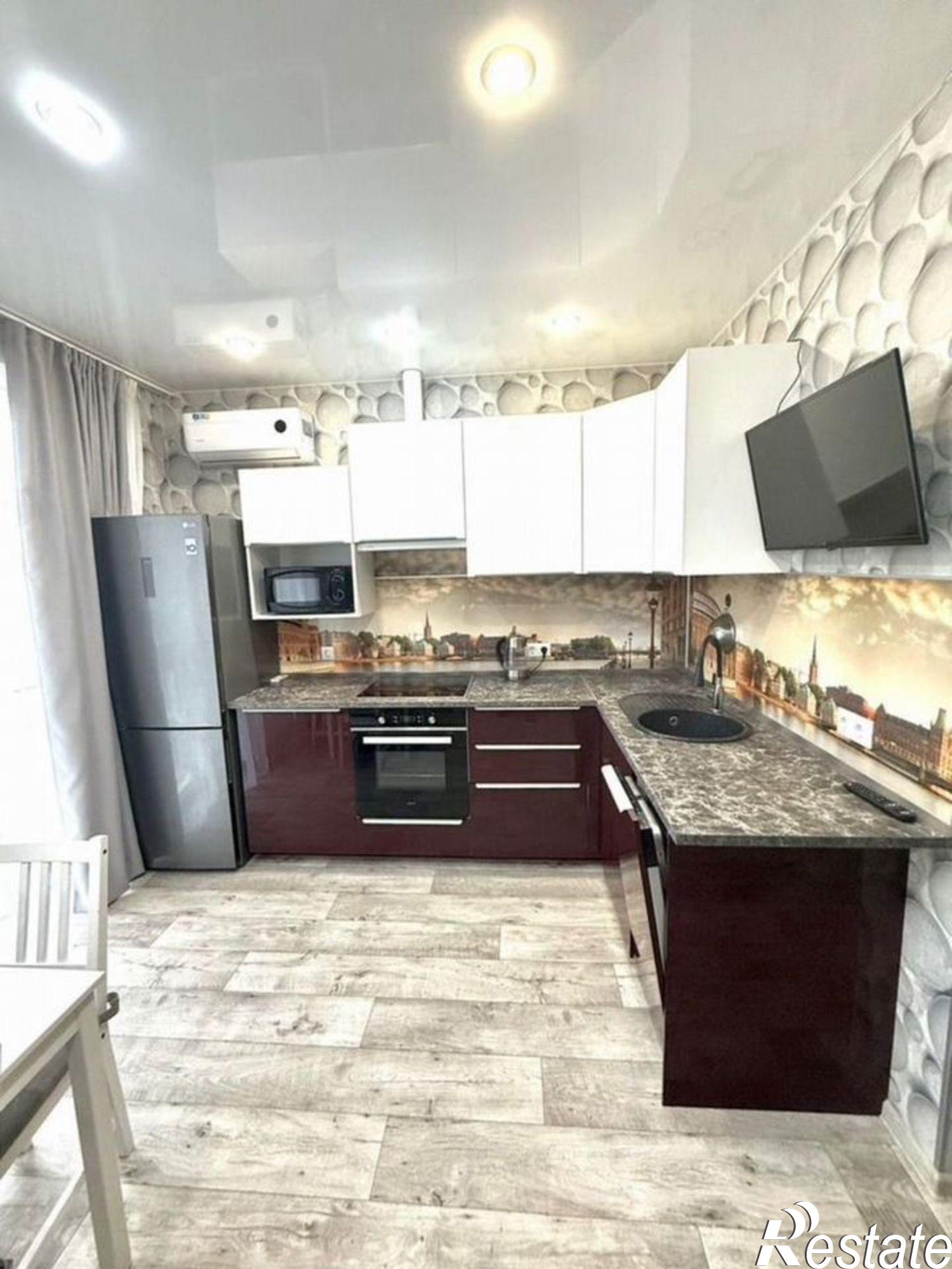 Сдать квартиру за 55 000 рублей на Пластунская улица, 123А к3