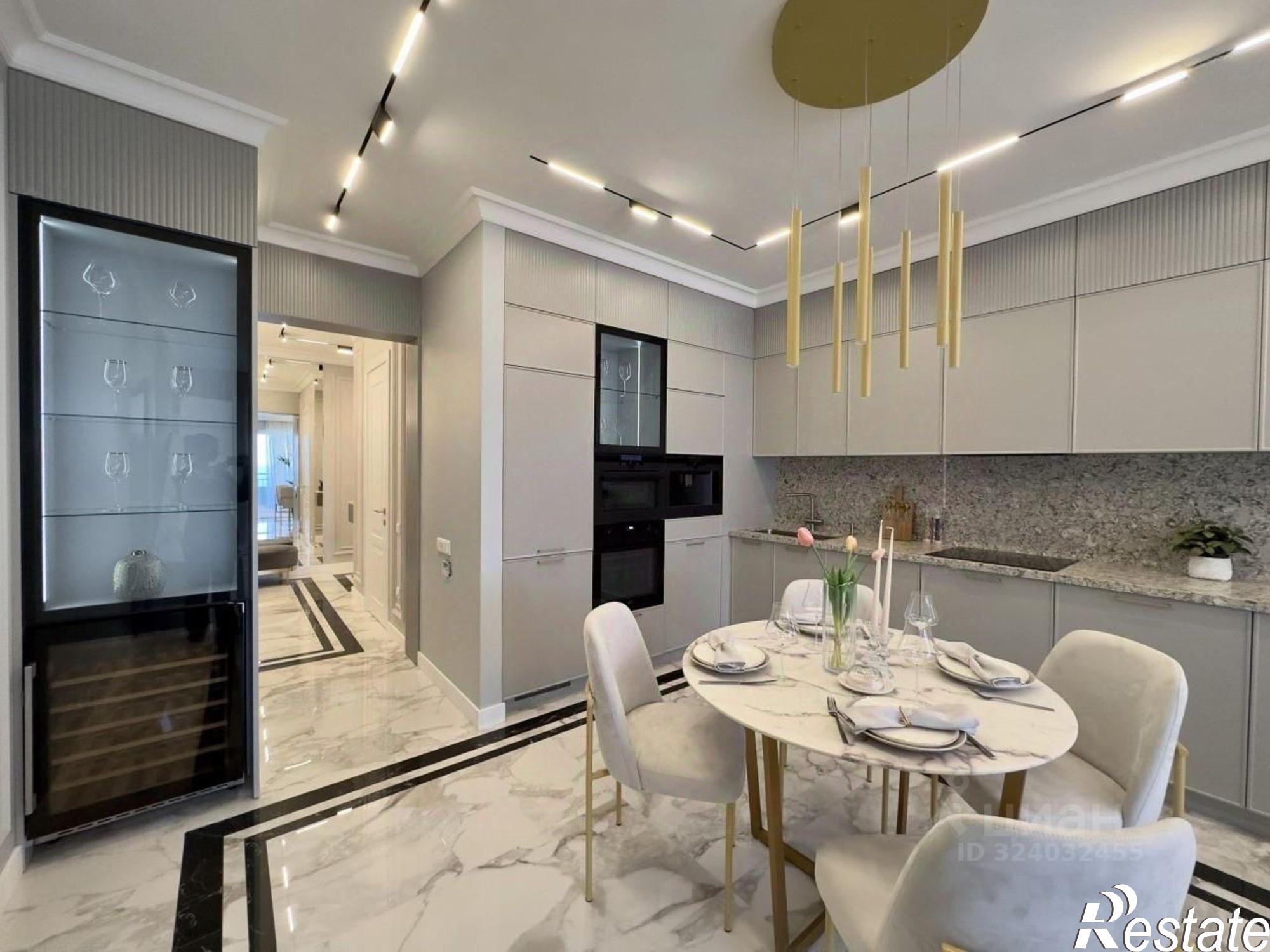 Купить квартиру за 17 500 000 рублей на Гагринская улица, 10