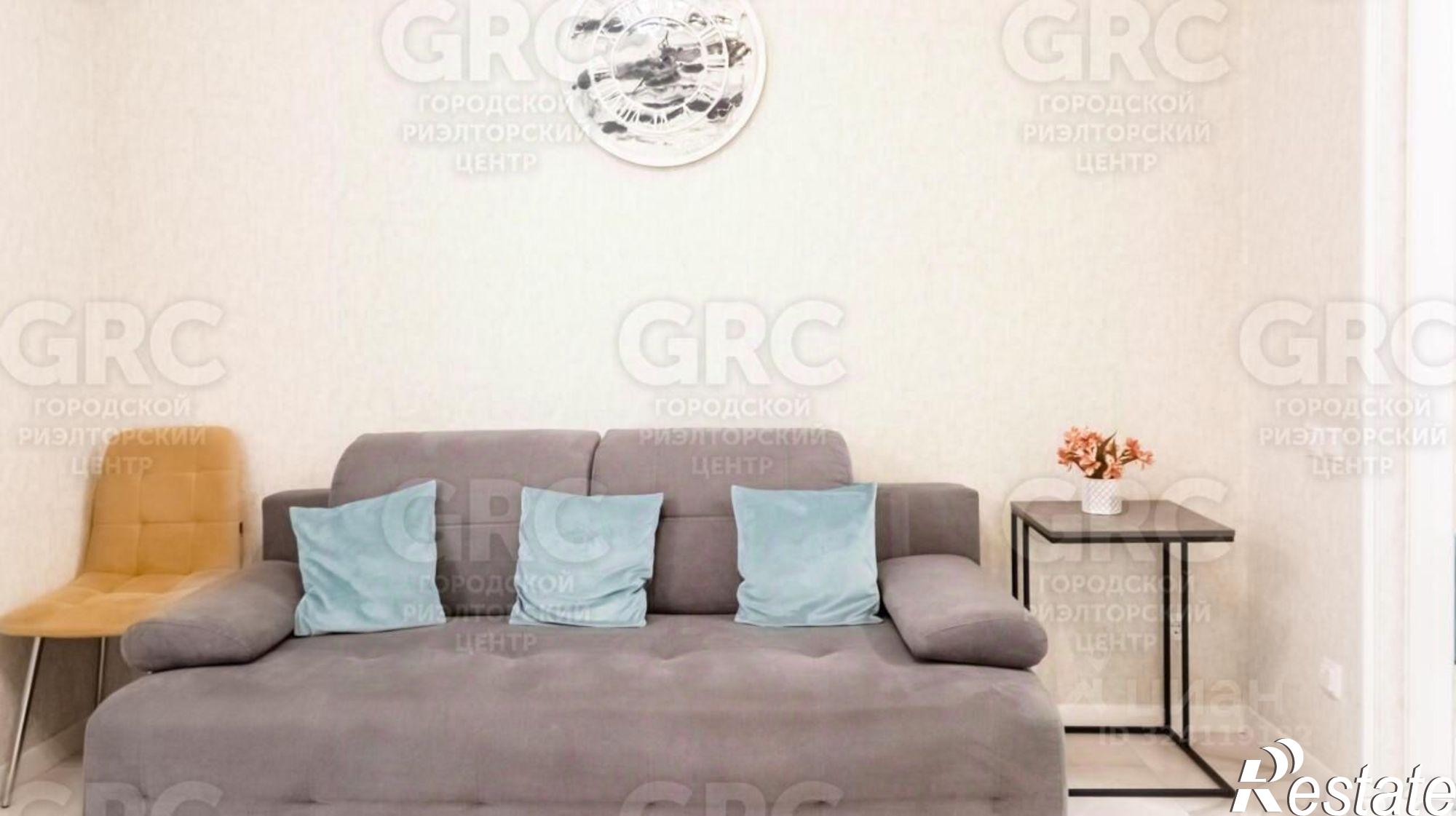 Купить квартиру за 10 500 000 рублей на улица Молокова, 1