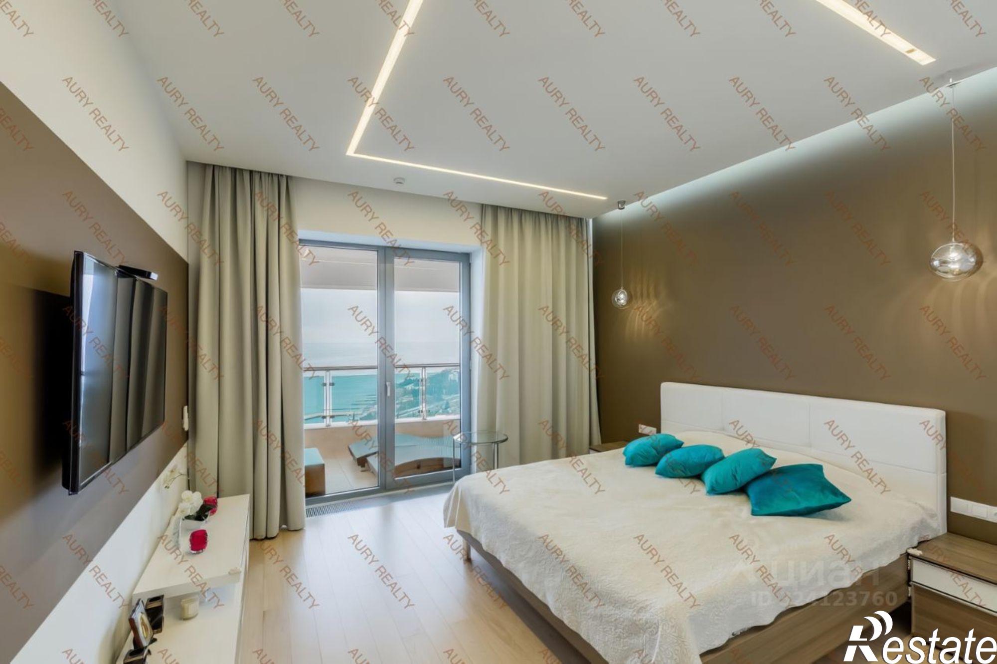 Купить квартиру за 70 000 000 рублей на Курортный пр-кт, 92/5