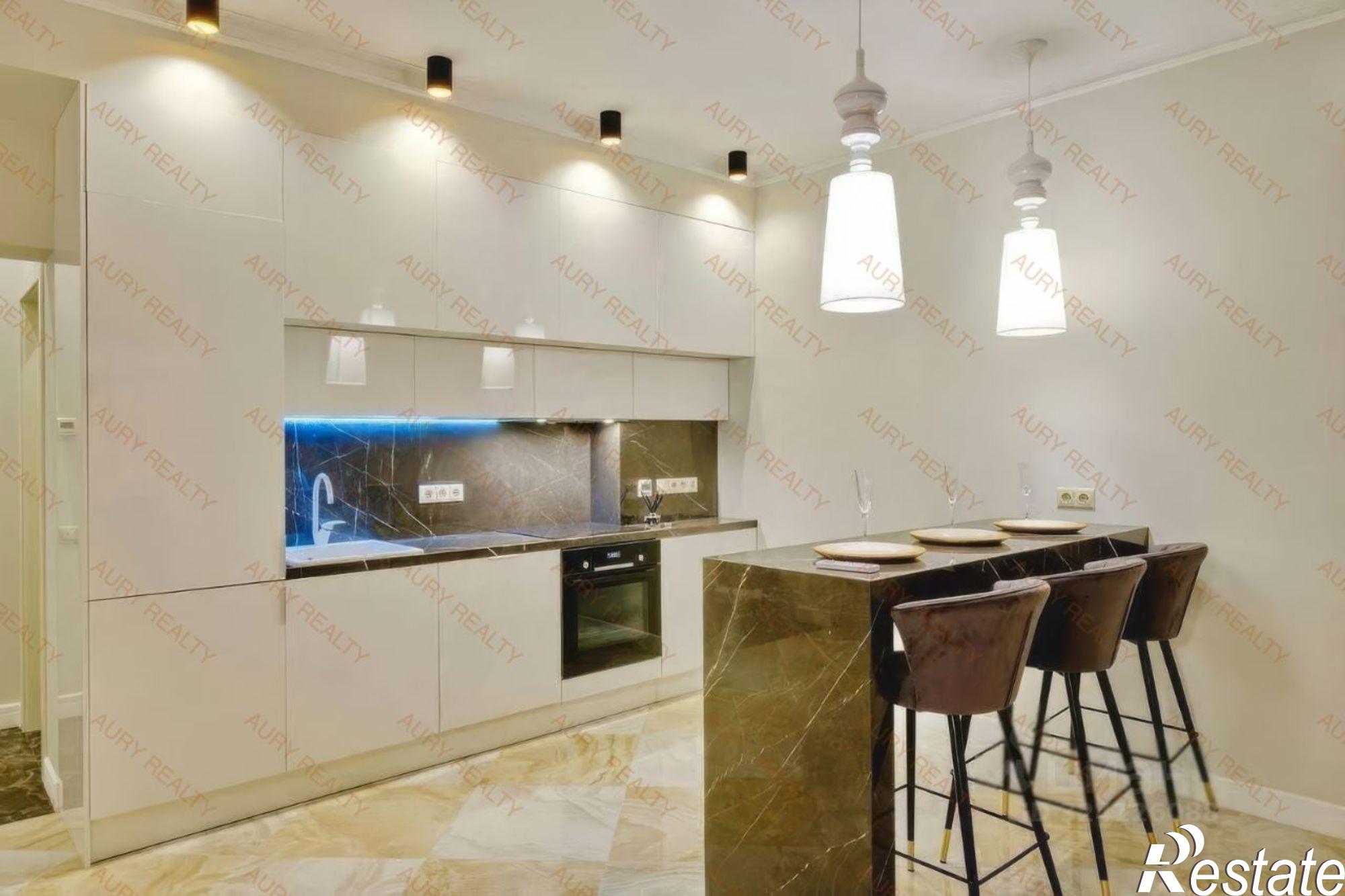 Купить квартиру за 70 000 000 рублей на улица Войкова, 21