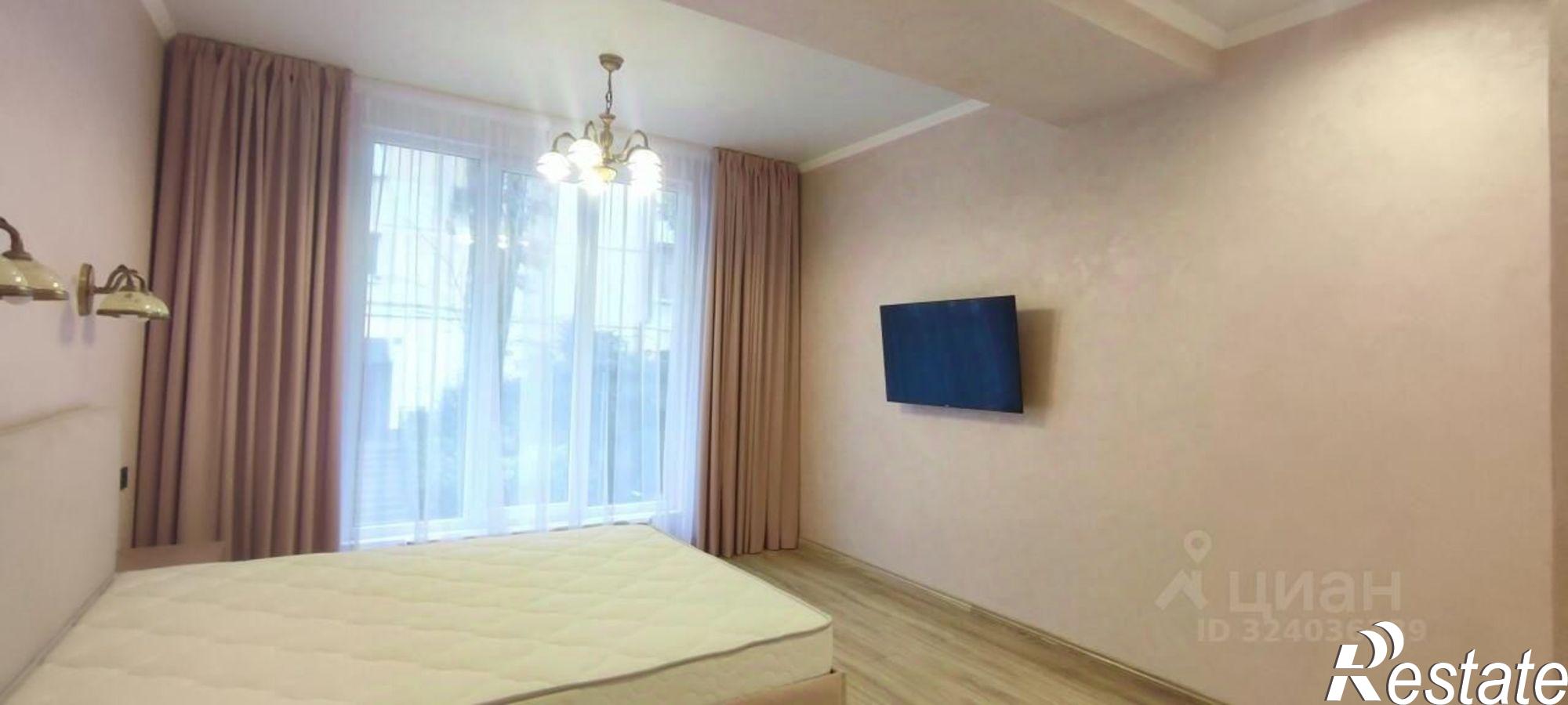 Купить квартиру за 35 000 000 рублей на Морской переулок, 12