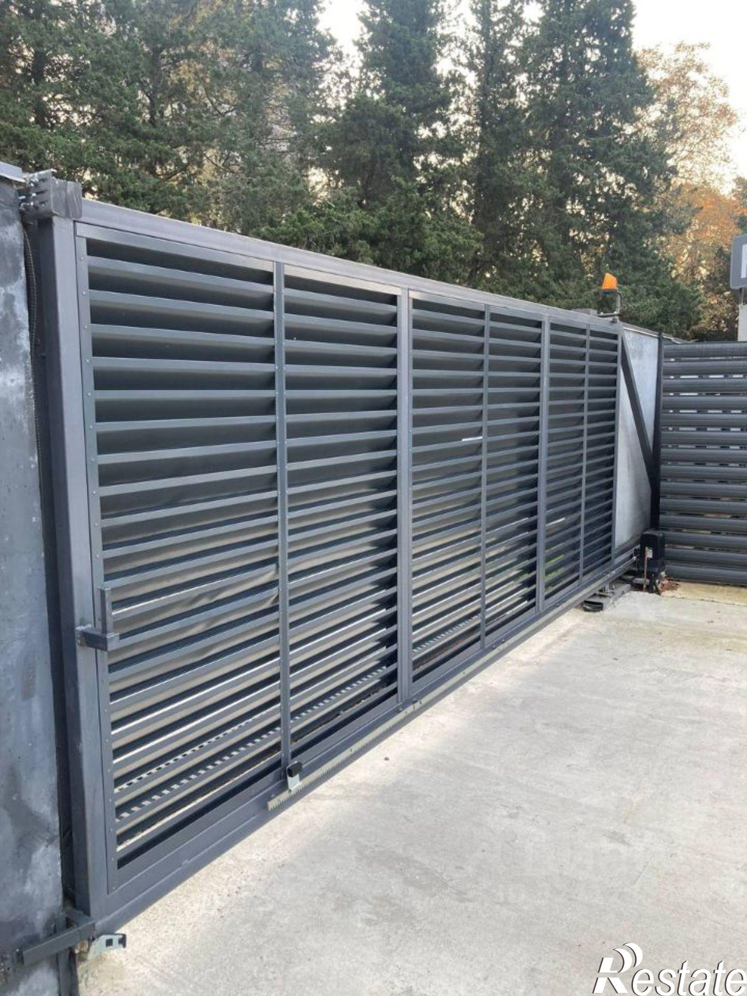 Купить квартиру за 15 000 000 рублей на ул Ленина, 219