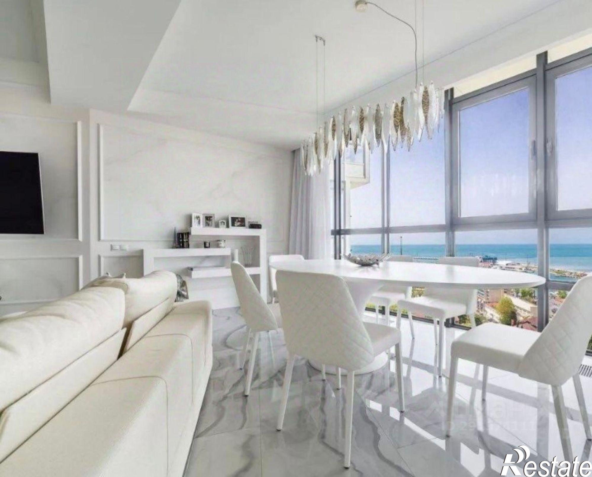 Купить квартиру за 18 000 000 рублей на ул Войкова, 27