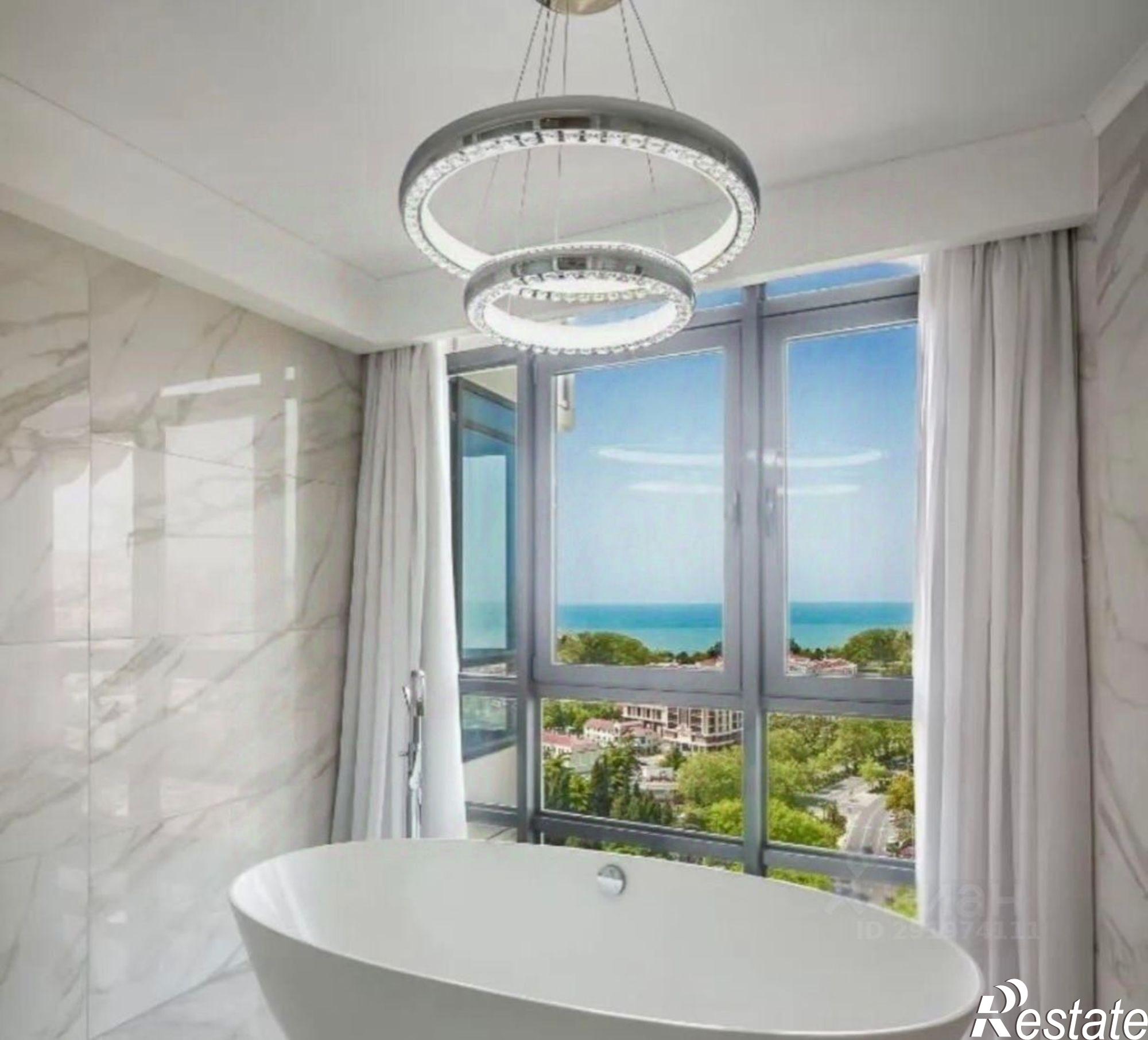 Купить квартиру за 18 000 000 рублей на ул Войкова, 27