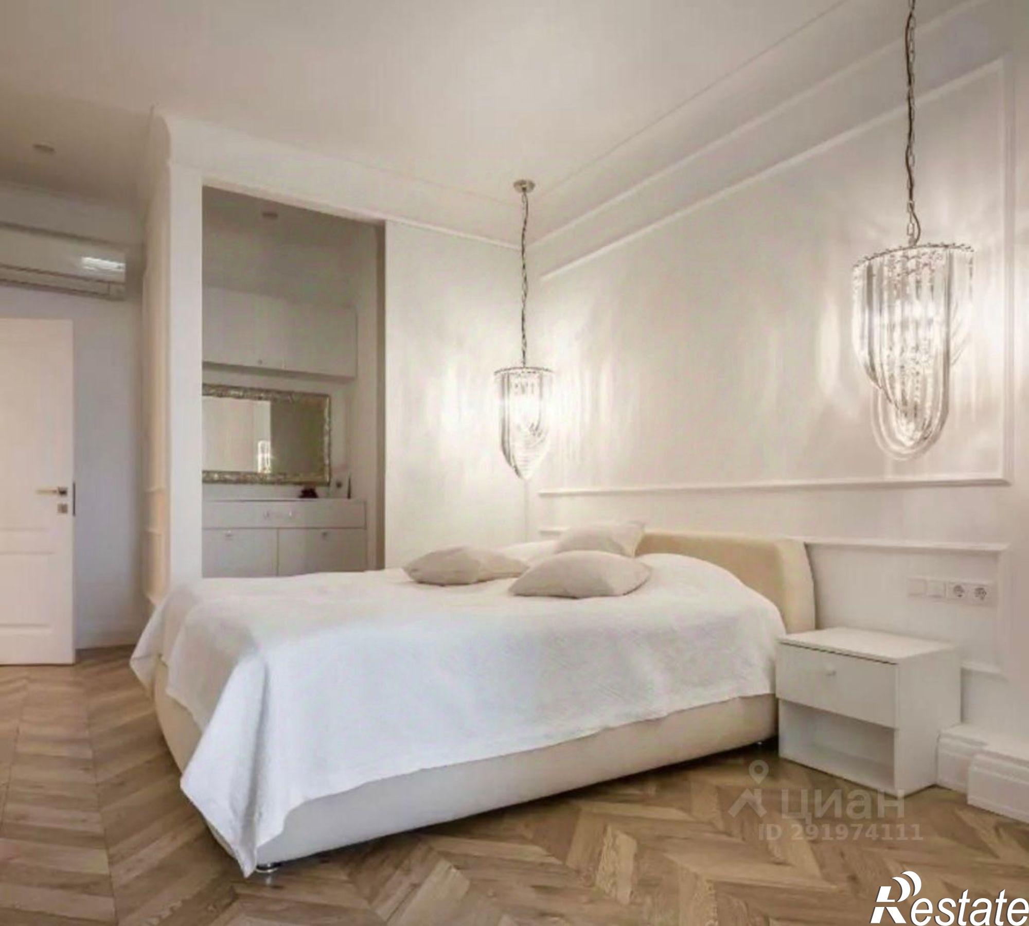 Купить квартиру за 18 000 000 рублей на ул Войкова, 27