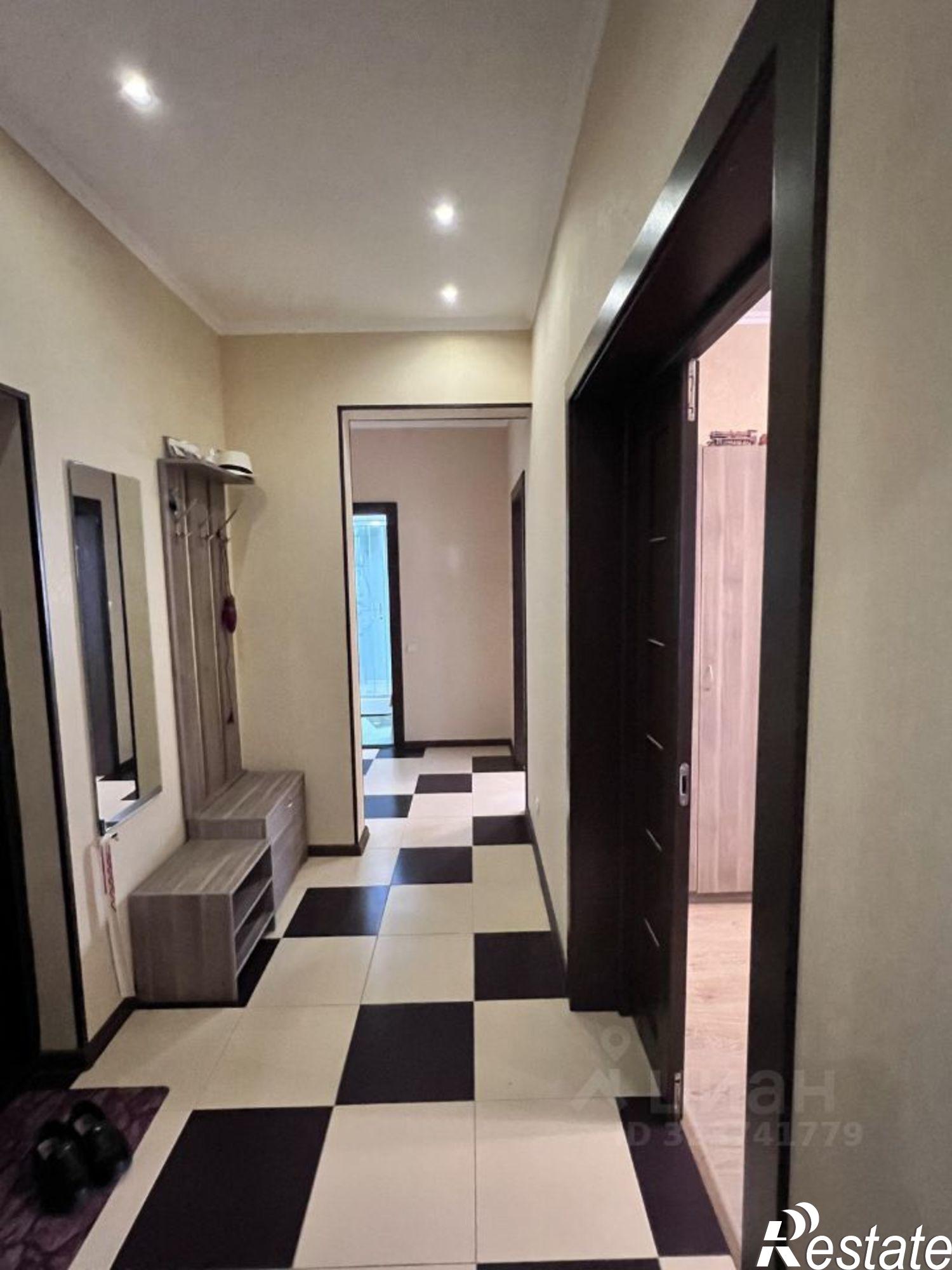 Купить квартиру за 15 500 000 рублей на ул Тормахова, 2 1