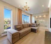 2-комн, 80кв м, этаж 4/5 Комсомольская улица, 1А